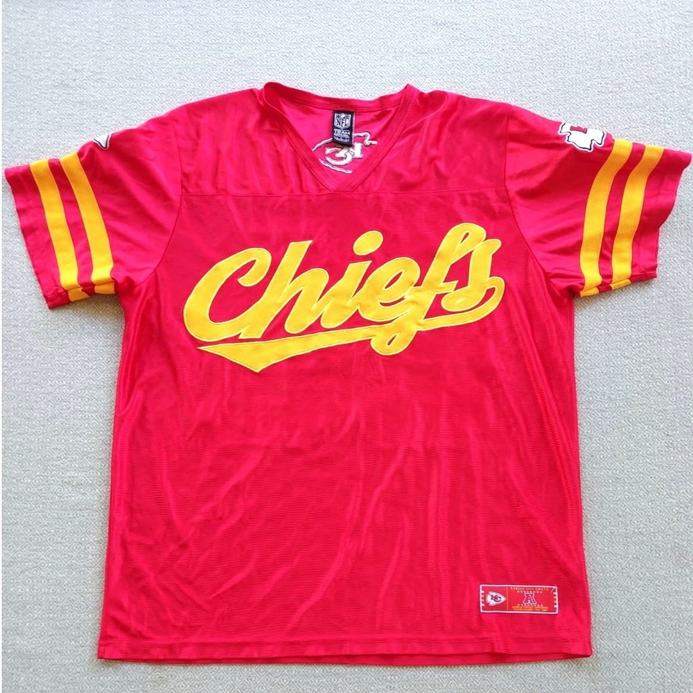 NFL Jersey Mens L Red Kansas City Chiefs Team Apparel Mesh V-Neck 60 EST Graphic